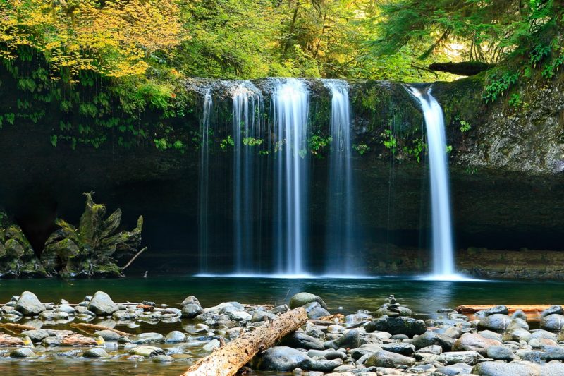 Production d'anions près de l'eau