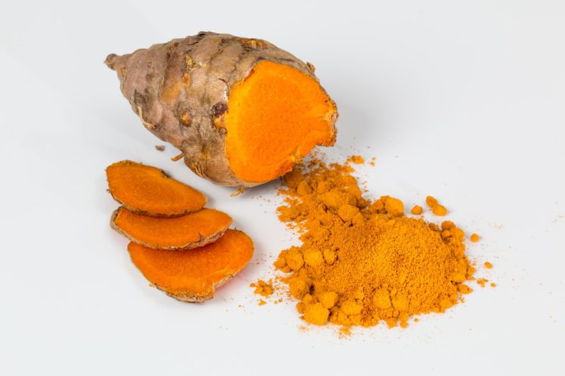 soigner naturellement avec du curcuma