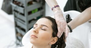 massage cheveux femme